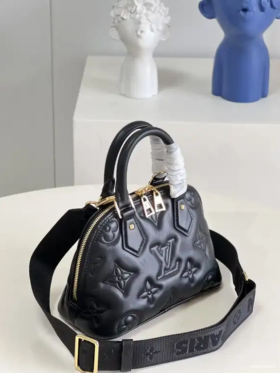 VUITTON BB LOUIS ALMA 0505